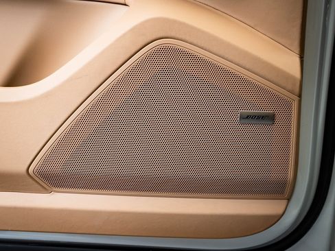 Certified 2024 Porsche Cayenne Coupe image 25