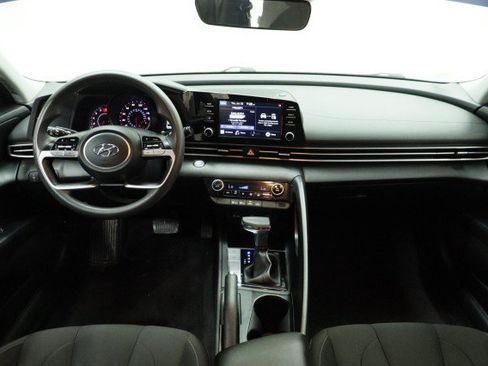 Used 2023 Hyundai Elantra SEL FWD image 24