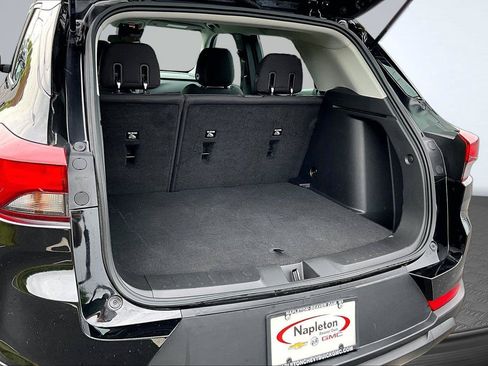 Used 2023 Chevrolet TrailBlazer LS FWD image 5