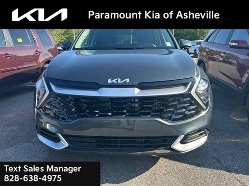 Certified 2025 Kia Sportage EX AWD/4WD image 2