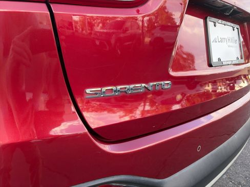 Used 2017 Kia Sorento EX w/ EX Premium Package FWD image 29
