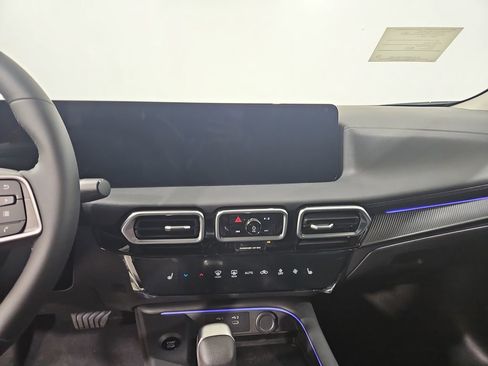 New 2026 Nissan Sentra SV image 18