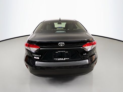 Used 2024 Toyota Corolla LE image 6