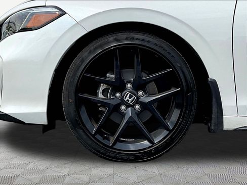 Used 2025 Honda Civic Sport image 32