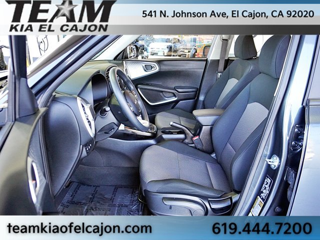 Certified 2025 Kia Soul LX w/ LX Technology Package FWD image 15