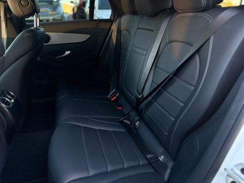 Used 2022 Mercedes-Benz GLC 300 image 11