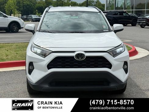 Used 2021 Toyota RAV4 XLE FWD image 2