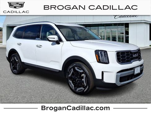 Used 2023 Kia Telluride S w/ S Sunroof Package AWD/4WD image 1