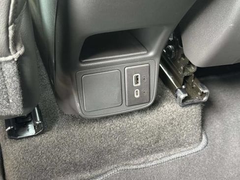 Used 2023 Buick Encore GX Select w/ Sport Touring Package FWD image 15