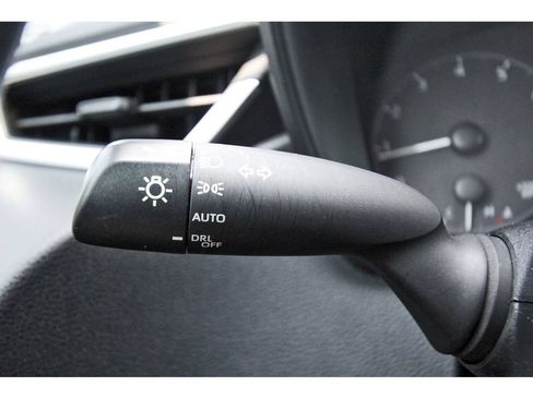Used 2024 Toyota Corolla LE FWD image 17