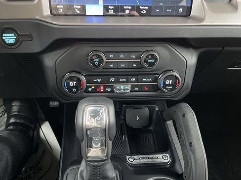 New 2025 Ford Bronco Outer Banks w/ Sasquatch Package image 20