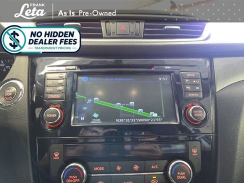 Used 2015 Nissan Rogue SV w/ SV Premium Package FWD image 9