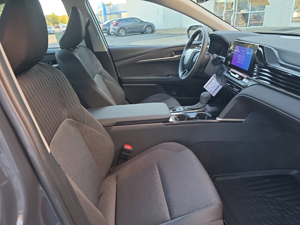 New 2027 Toyota Camry LE FWD image 9