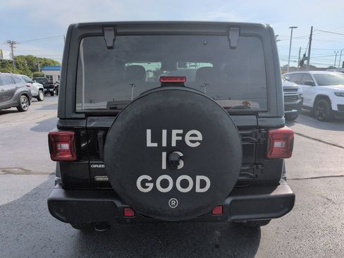 Used 2021 Jeep Wrangler Sport AWD/4WD image 4