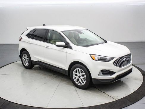 Certified 2023 Ford Edge SEL image 2