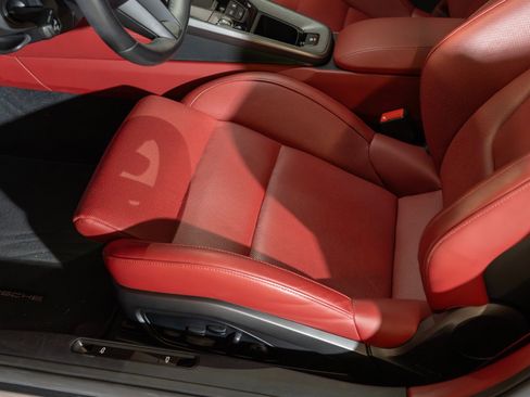 Certified 2024 Porsche 911 Carrera S RWD image 15