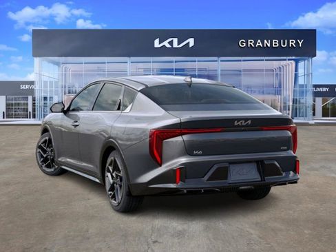 New 2025 Kia K4 GT-Line image 5