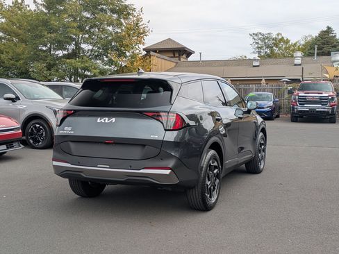 New 2026 Kia Sportage S image 4