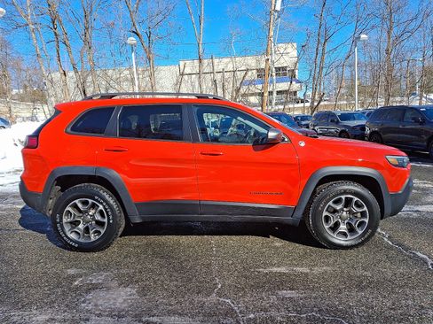 Used 2021 Jeep Cherokee Trailhawk w/ Sun, Sound & Nav Group image 8