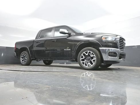 Used 2025 RAM 1500 Laramie AWD/4WD image 49