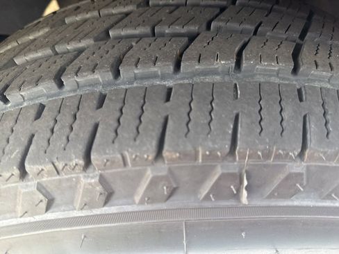 Used 2019 Nissan Frontier SV image 11