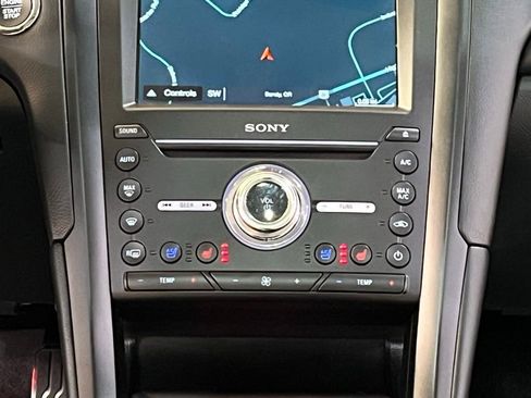 Used 2018 Ford Fusion Titanium image 21