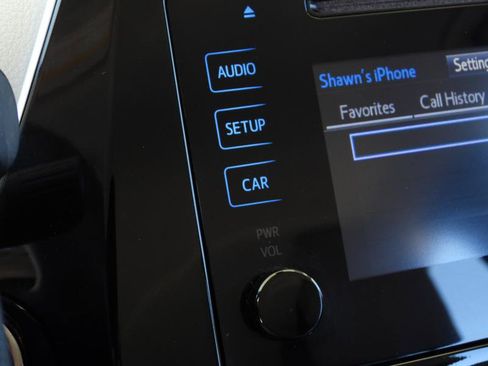 Used 2019 Toyota Prius L Eco image 46