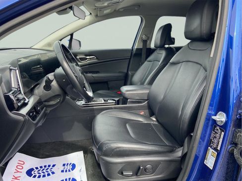 Used 2023 Kia Sportage EX image 28