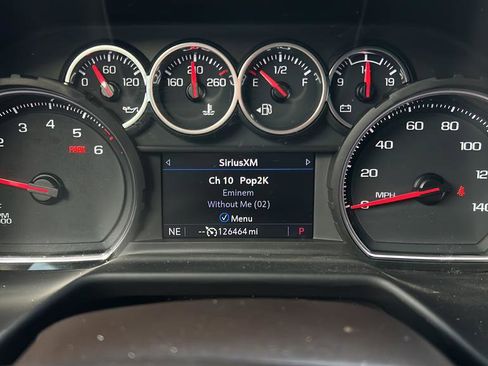 Used 2021 Chevrolet Suburban LT image 23