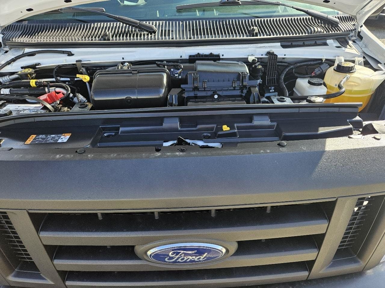 Used 2023 Ford E-350 and Econoline 350 Super Duty w/ Power Windows & Locks Group RWD image 24