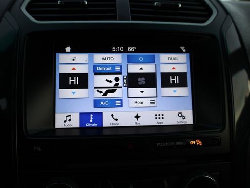 Used 2017 Ford Explorer XLT w/ Equipment Group 202A image 30