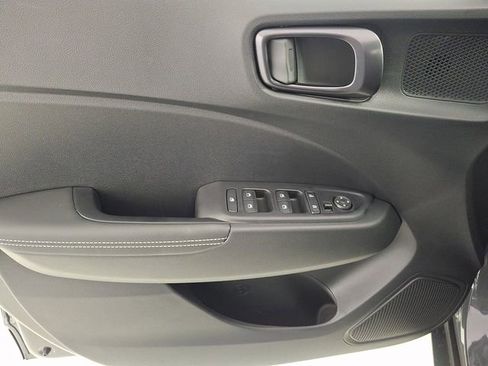 New 2026 Hyundai Venue SEL FWD image 10
