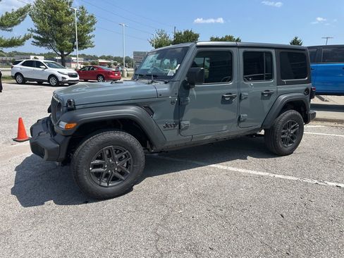 New 2025 Jeep Wrangler Unlimited Sport AWD/4WD image 15