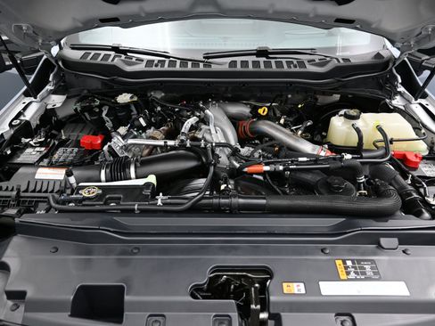 Used 2025 Ford F250 Platinum w/ Tremor Off-Road Package image 7