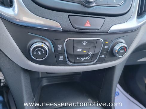 Used 2021 Chevrolet Equinox LS w/ LS Convenience Package image 27