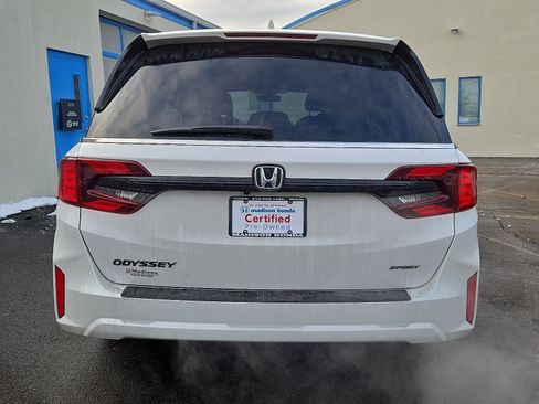 Certified 2026 Honda Odyssey Sport-L image 8