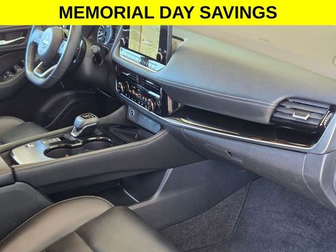 Used 2023 Nissan Rogue SL w/ SL Premium Package FWD image 27