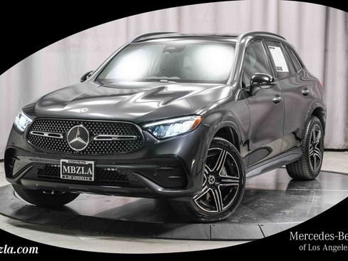 Used 2026 Mercedes-Benz GLC 300 image 1