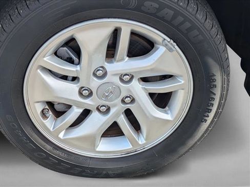 Used 2021 Hyundai Venue SE FWD image 22