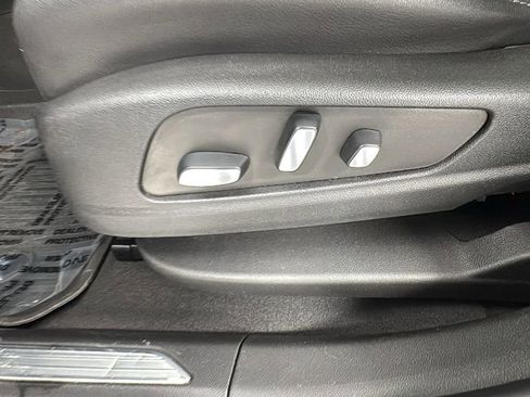 Used 2022 Cadillac XT5 Premium Luxury w/ LPO, Floor Liner Package AWD/4WD image 11