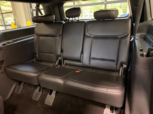 Used 2025 Ford Expedition Max Platinum w/ Stealth Appearance Package AWD/4WD image 24