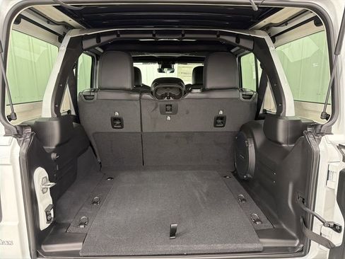 New 2026 Jeep Wrangler Unlimited Rubicon 392 image 8