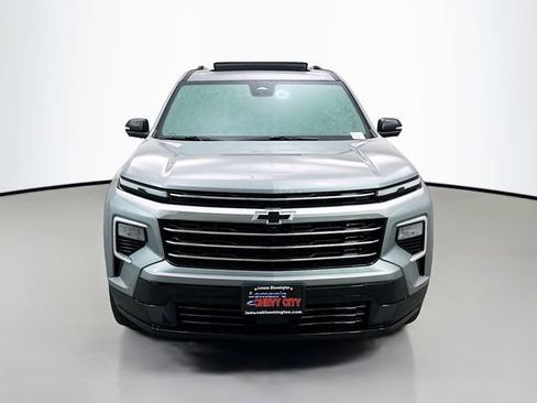 New 2026 Chevrolet Traverse High Country w/ LPO, Floor Liner Package image 2