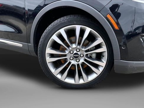 Used 2016 Lincoln MKX Reserve w/ Technology Package AWD/4WD image 2