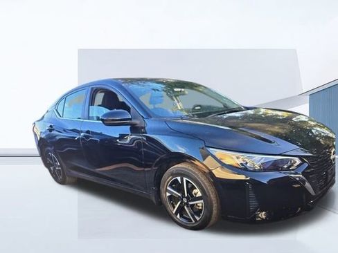 Used 2024 Nissan Sentra SV image 3