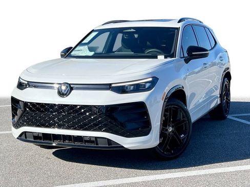 New 2026 Volkswagen Tiguan SE R-Line image 1