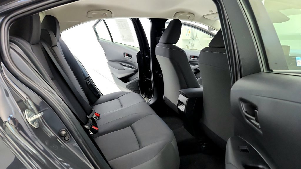 Used 2024 Toyota Corolla LE FWD image 18