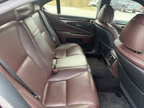 Used 2017 Lexus LS 460 AWD image 23