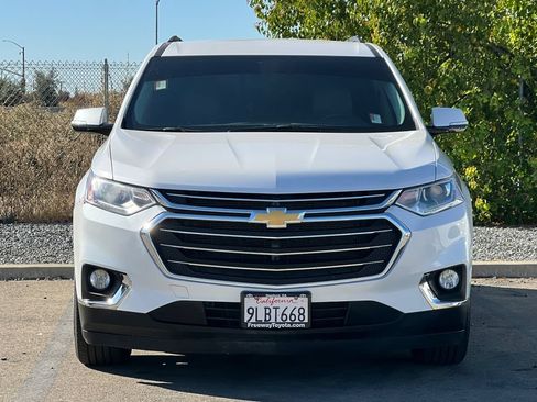 Used 2020 Chevrolet Traverse LT AWD/4WD image 3