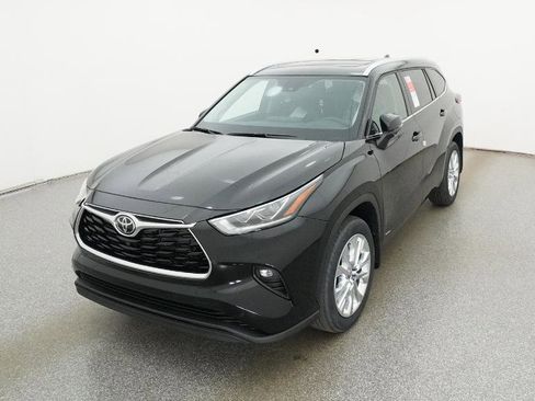 New 2026 Toyota Highlander Limited image 26